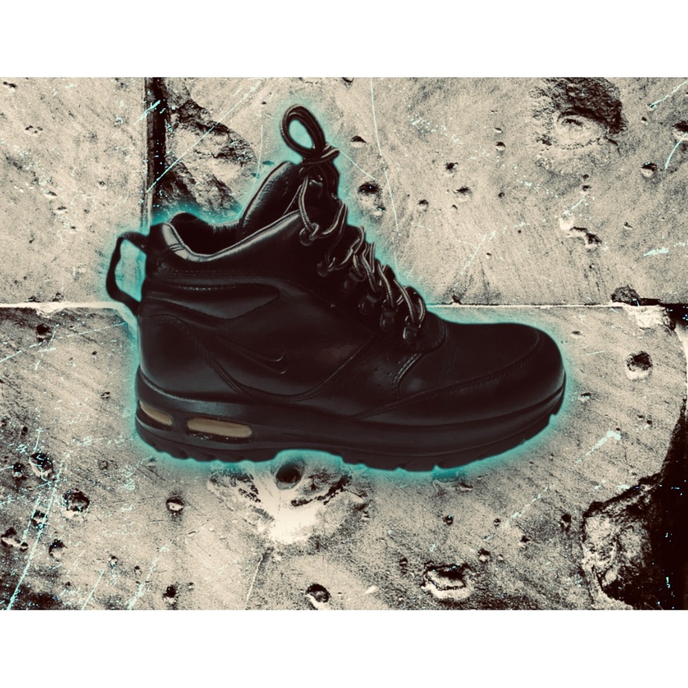 NIKE ACG GOADOME (2005) SZ 10. ORIGINAL VINTAGE HIKING BOOTS